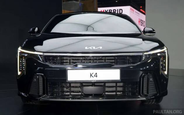 Kia K4 GT-Line dipertonton di Malaysia – pengganti Cerato/Forte berada di KLIMS, enjin 1.6T 193 PS