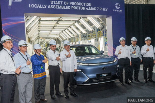 Proton eMas 7 PHEV – produksi CKD di Tanjong Malim bermula; varian Premium, Premium Plus ada kerusi urut