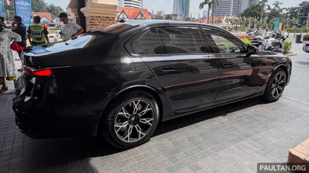 BMW 7 Series bukan kenderaan rasmi baharu PMX, ia digunakan sementara atas nasihat PDRM – JPM