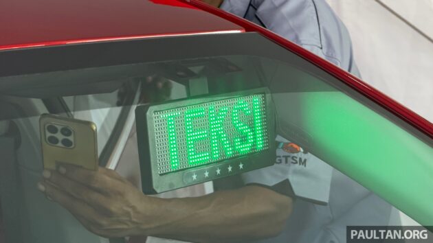 Program Teksi Madani dilancar — Proton S70 turbo merah, dikecualikan dari duti eksais dan cukai jualan