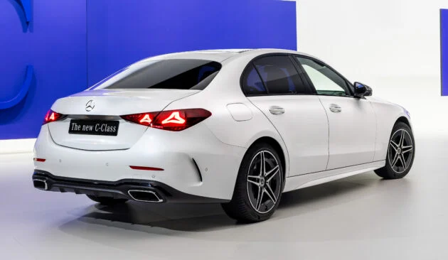 Mercedes-Benz C-Class W206 facelift diperkenal – gril besar dan lampu cabang tiga, sedikit perubahan di dalam