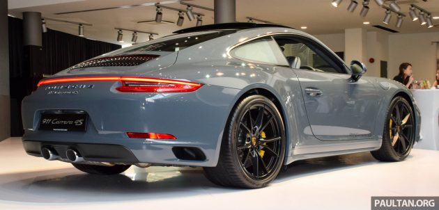 2016-Porsche-911-Carrera-4S-2