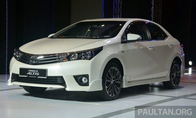 Toyota-Corolla-Altis-launch-29-630x380