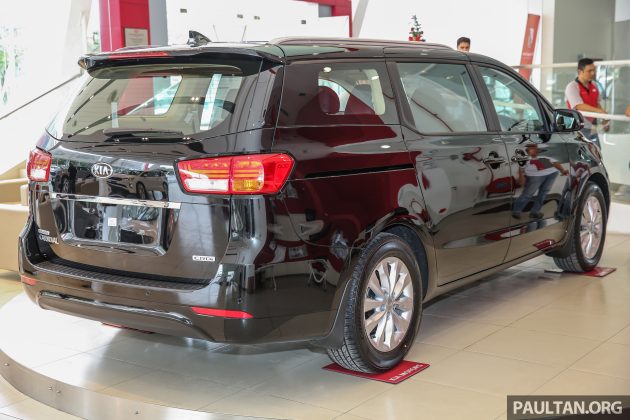kia_carnival_22dgs-2