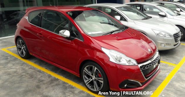 小改款 Peugeot 208 GTi 实车现身，看来即将要上市了？