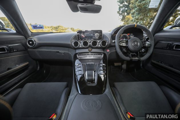 新车试驾: Mercedes-AMG GT R, 为赛道而生的公路超跑