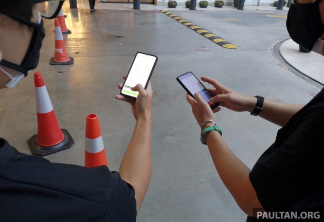 AirAsia Ride vs Grab, 哪家电召车的服务更快更便宜?
