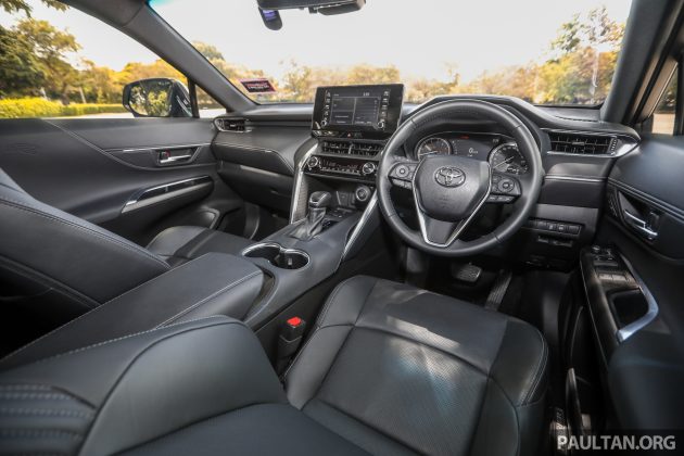 新车试驾: 2022 Toyota Harrier 2.0 Luxury, 优缺点都明显