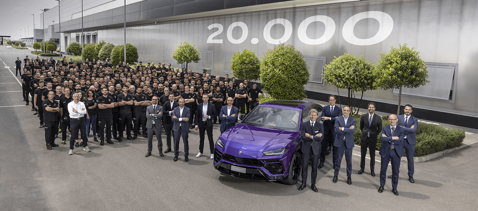 品牌史上最好卖！Lamborghini Urus 达2万辆生产里程碑