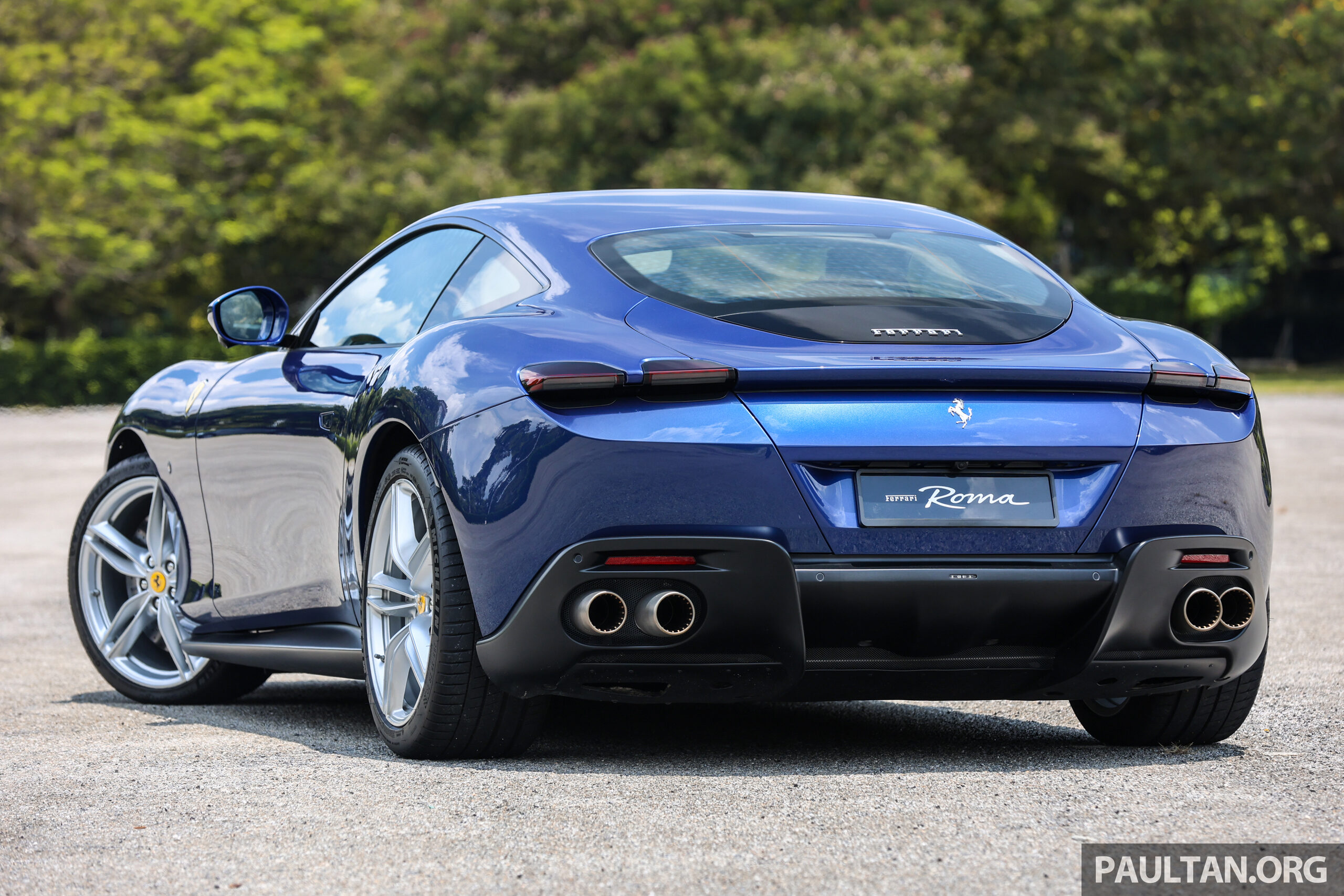 试驾：Ferrari Roma！跃马的全新形态，优雅与运动并重
