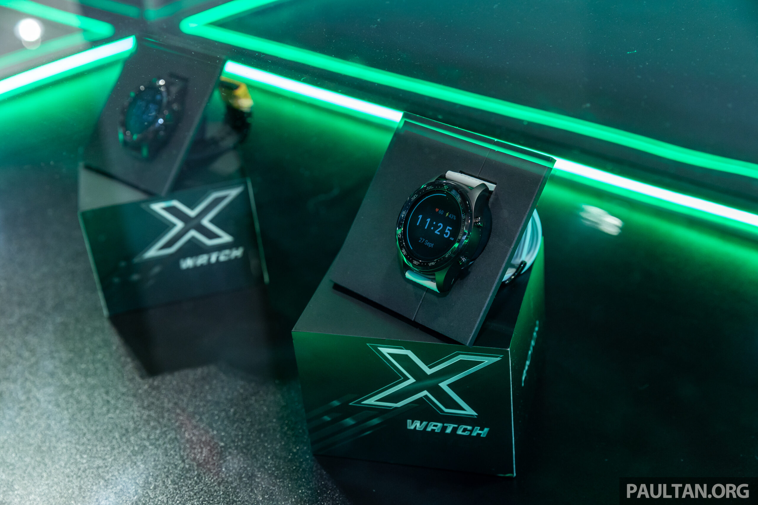 ACO Tech X Watch 智能表抢先看！可远程解锁、启动引擎