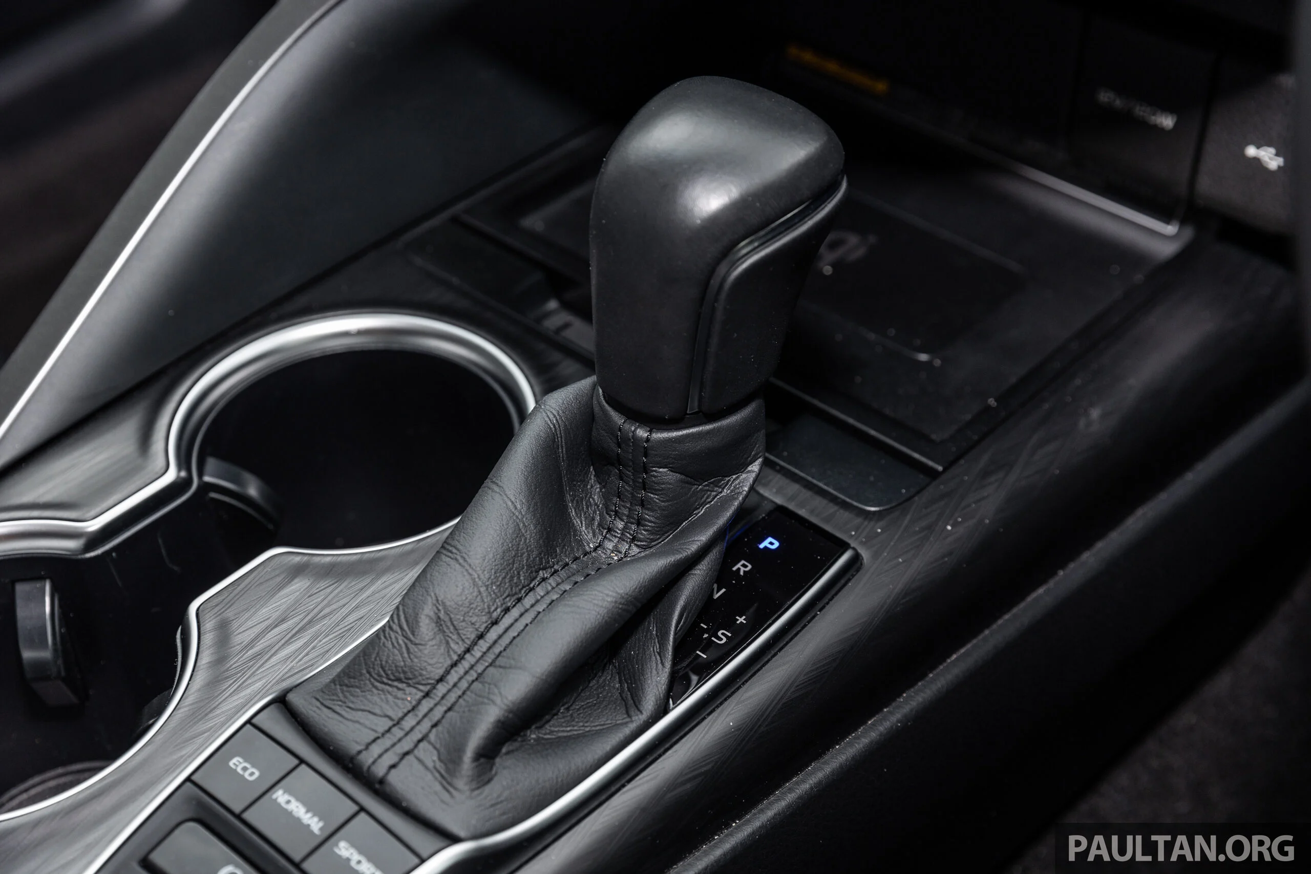 试驾：2022 Toyota Camry 2.5V 小改款，全方面近乎完美