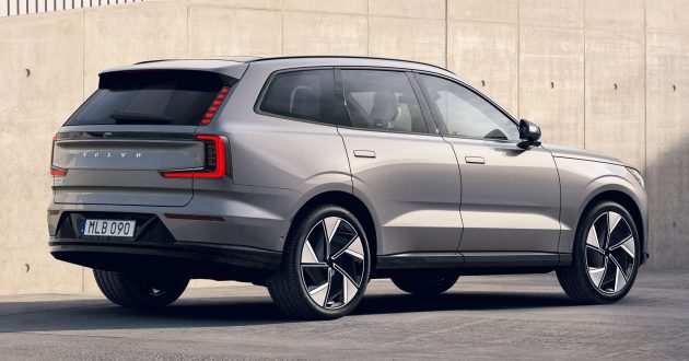 测试车现身瑞典总部内园区, Volvo XC90 将迎来较大幅度改款, 外观与内装重新设计, 与 EX90 并存继续在市场上销售