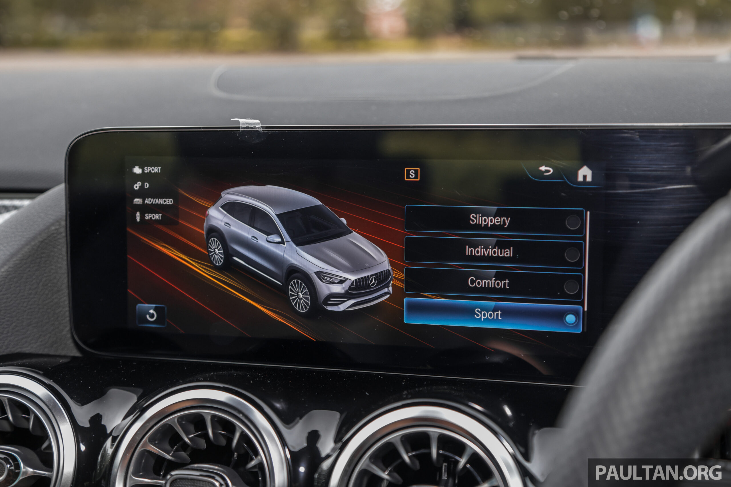 试驾：Mercedes-AMG GLA 35，独步车坛，毫无敌手？