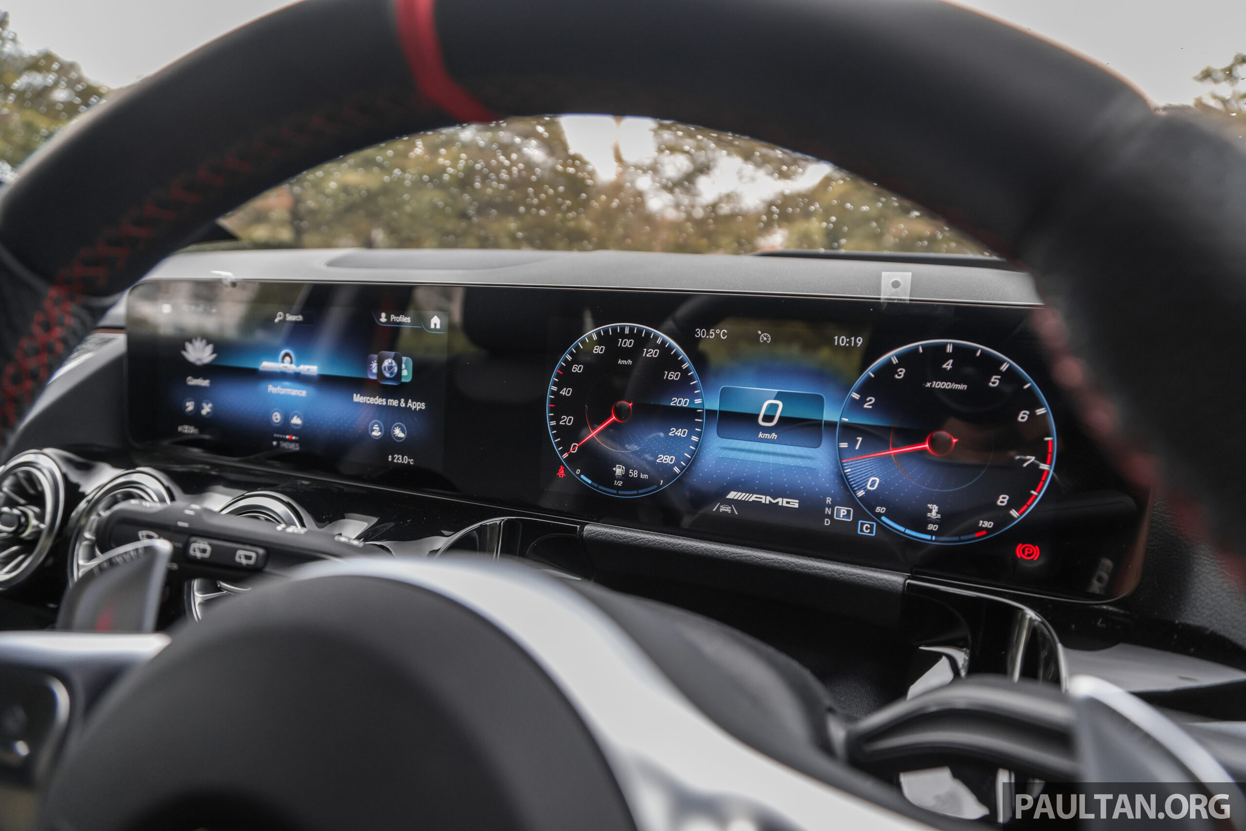 试驾：Mercedes-AMG GLA 35，独步车坛，毫无敌手？