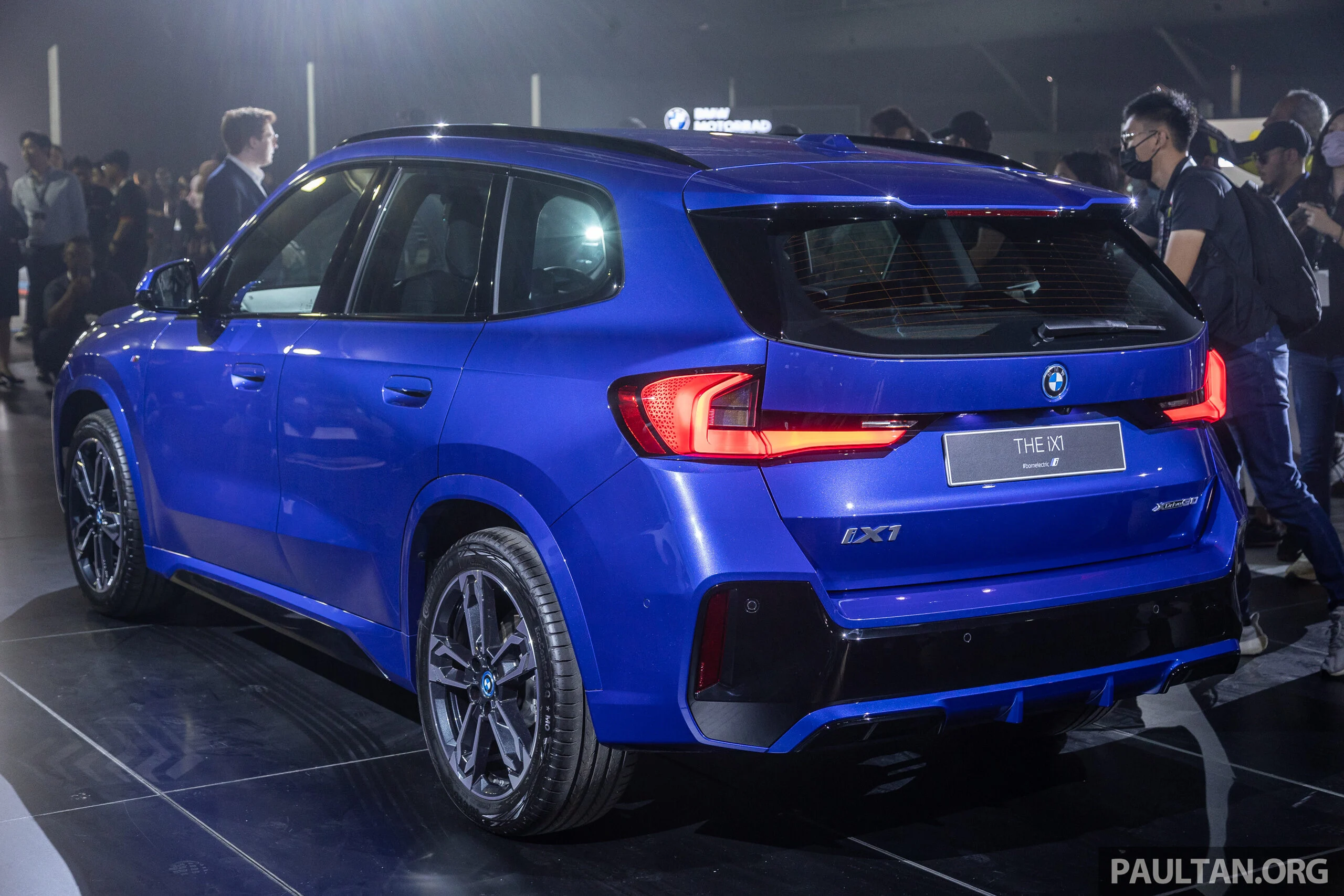 BMW iX1 xDrive30 M Sport 纯电动SUV发布,售RM286k