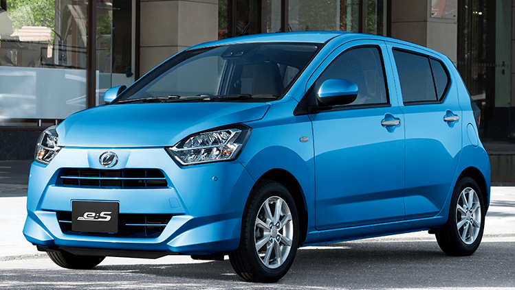 贸工部长东姑扎夫鲁到访日本亲身体验电动版 Daihatsu Mira 原型车；大马版电动 Perodua Axia 已在计划当中？