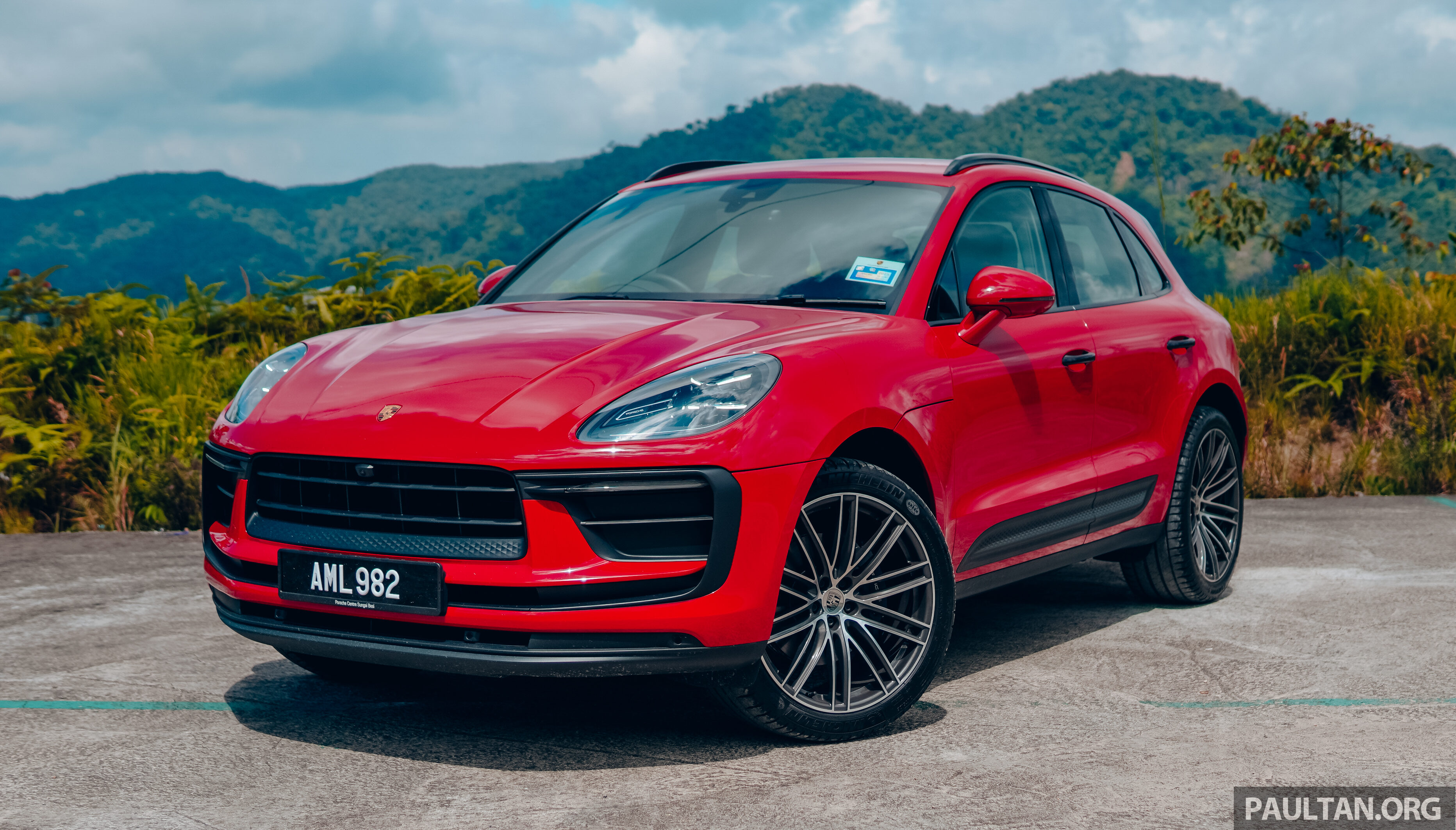 试驾:2023 Porsche Macan 小改款!操控打遍同级无敌手