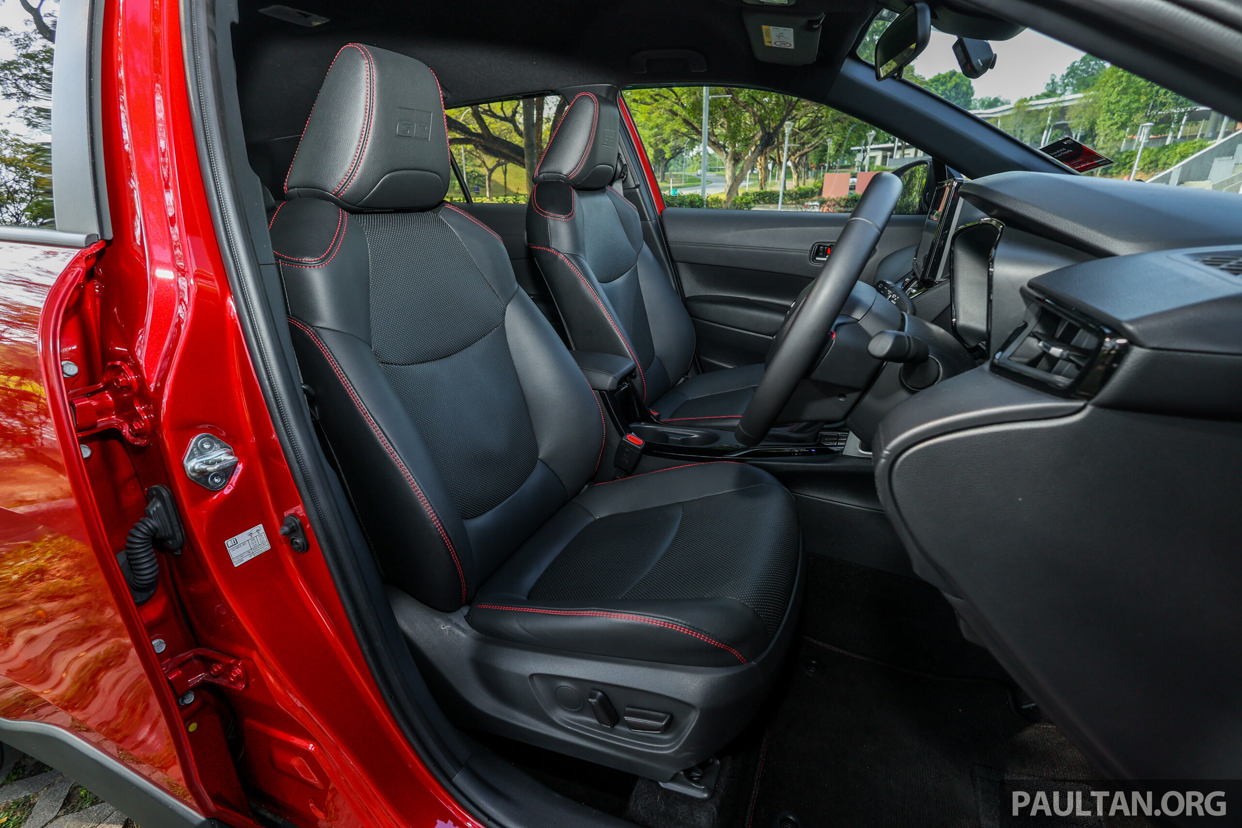 试驾:Toyota Corolla Cross GR Sport,不只是“运动装”