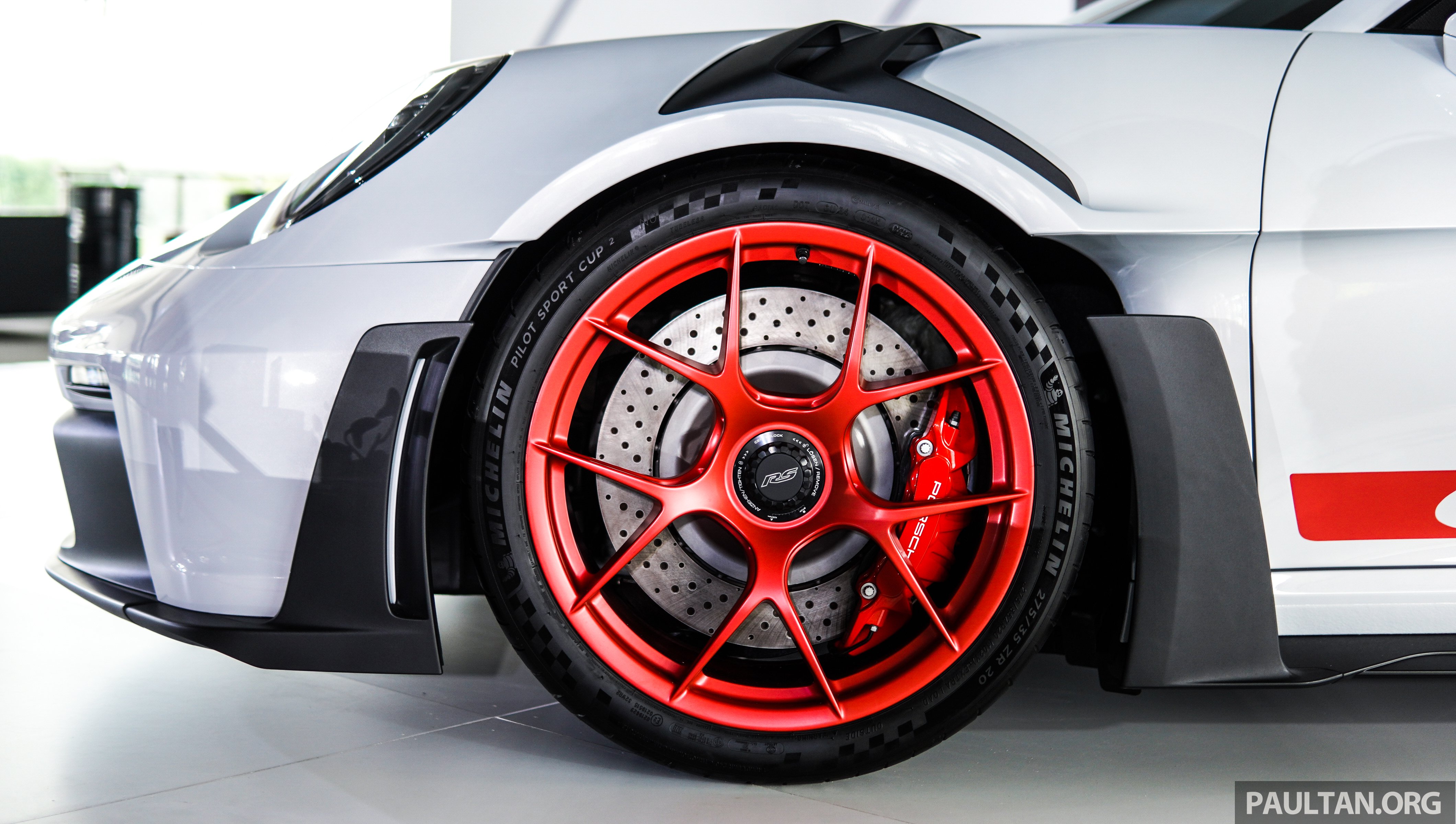 全新 992 Porsche 911 GT3 RS 本地上市！售263万令吉起