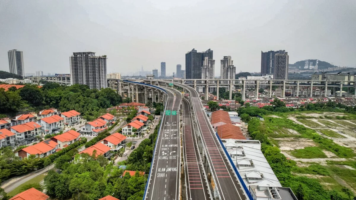 郭素沁促 DBKL 研究 Bukit Jalil、Sri Petaling 基建承载能力，并建议在旧巴生路兴建双层高架道路改善现有交通瓶颈