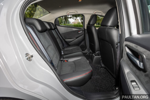新车实拍: 2024 Mazda 2 1.5 High Sedan 与 Hatchback 小改款, 仅单一等级, 外观小改+配备小幅升级, 售价10.9万