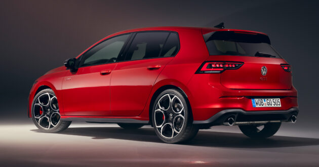 Volkswagen Golf MK8.5 本周末于 ACE 2025 本地首发亮相, 同时有标准版 R-Line 与性能版 Golf GTI, 实体按键回归