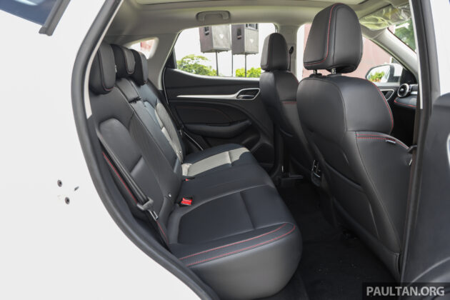 MG ZS EV 本地预览且开放新车预订, 纯电动跨界SUV, 8秒破百, 续航里程320公里, 54分钟充电至80%, 预估价RM129k