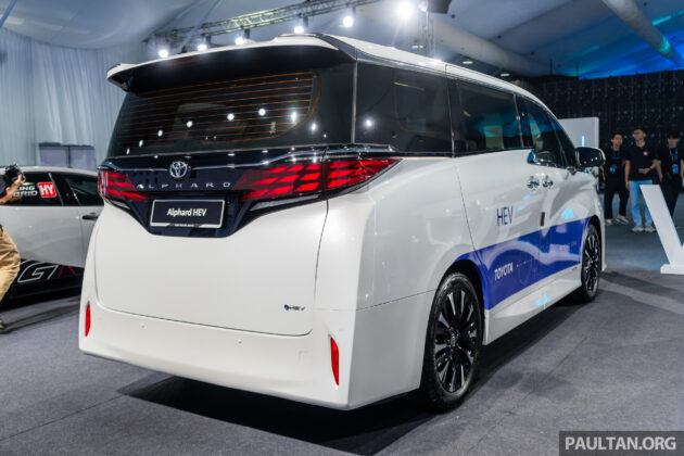 油电版 Toyota Alphard 与 Vellfire HEV 本地亮相, 或来马?