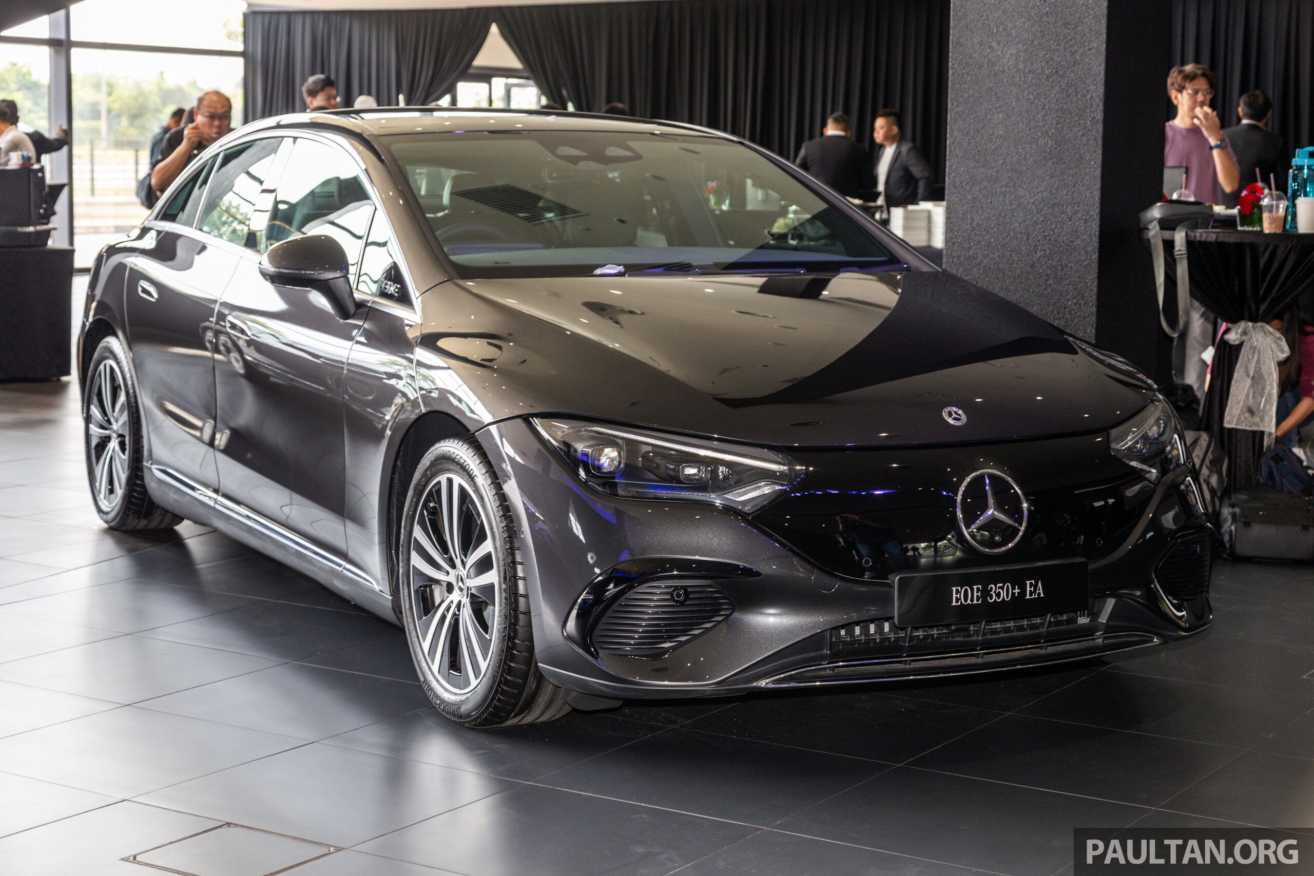 2024 Mercedes-Benz EQE 350+ Electric Art Line / AMG Line 本地发布！续航里程达682公里，售价从RM379,888起