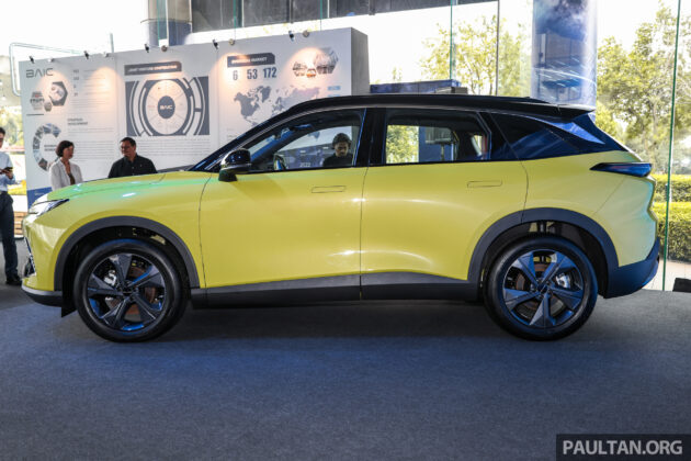 北汽 BAIC X55 C-Segment SUV开放预订, 搭载1.5T四缸引擎, 分Standard与Premium两个等级, 预估价12至15万令吉