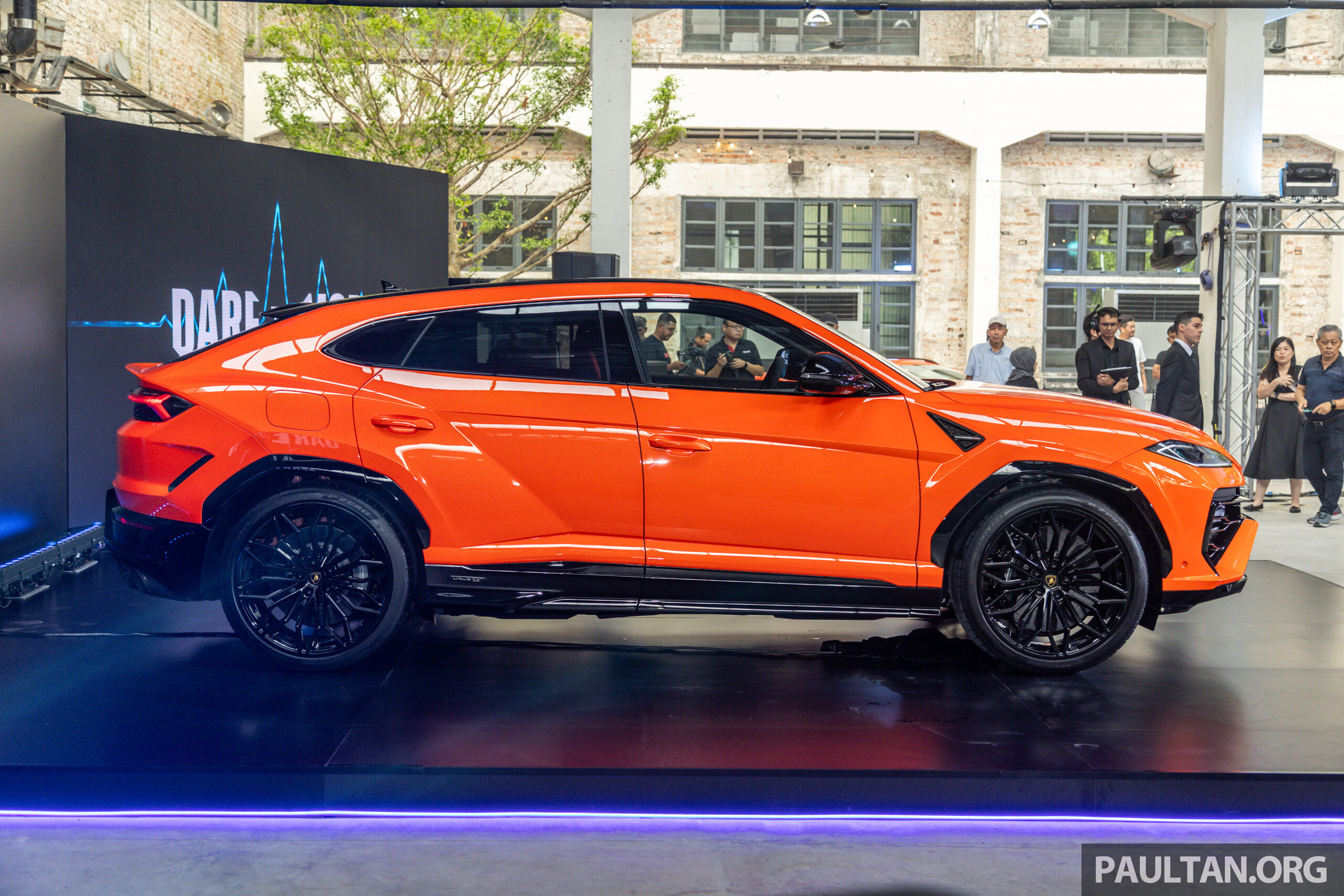 Lamborghini Urus SE 插电混动版本地开卖！输出功率达800 PS/950 Nm、60公里纯电续航里程，净车价RM1.03m