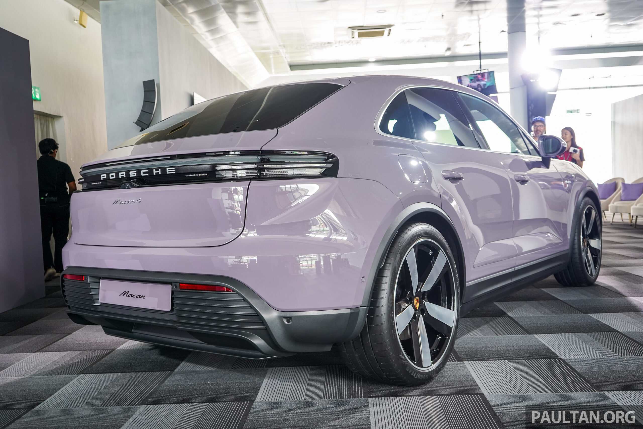 2024 Porsche Macan EV 大改款本地登场！最大输出功率达639 PS / 1,130 Nm，续航里程613 km，已开放接受订单