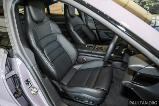 2024 Porsche Taycan 小改款陈列室实拍: 共八个车型与等级可选, 最大马力1,034匹, 最快2.2秒破百, 售价从57.5万起