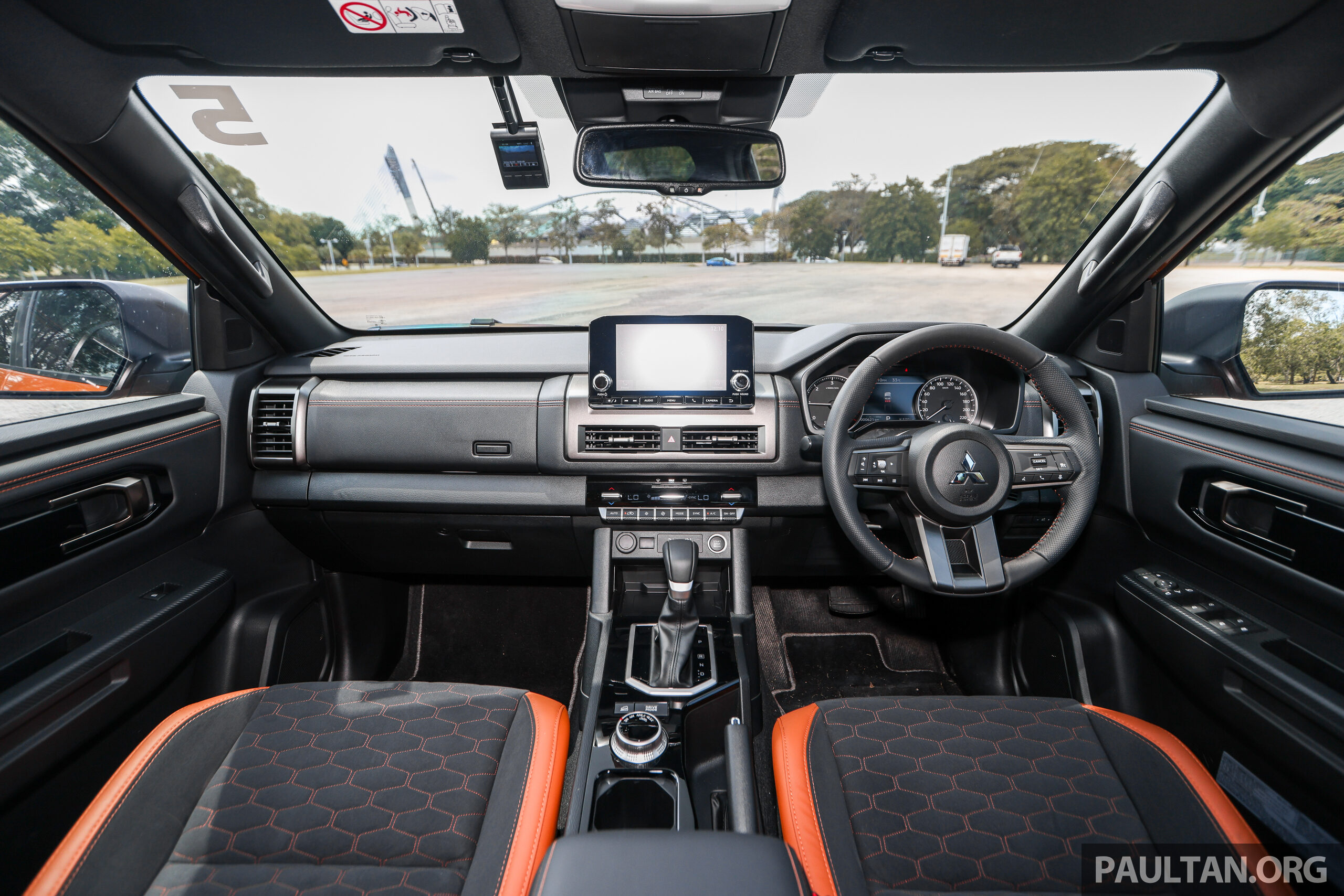 全新第六代 Mitsubishi Triton 正式于本地发布！共划分为五个等级，搭载2.4L新柴油引擎，售价从RM101,980起跳