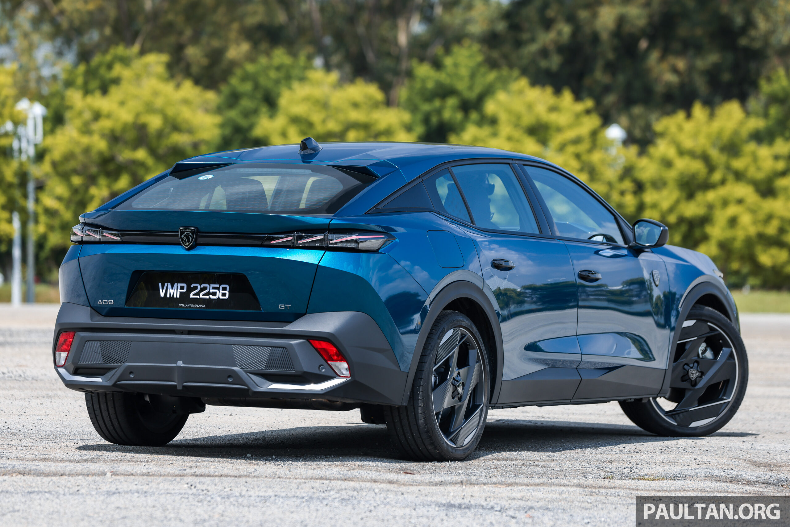 Peugeot Malaysia 推出周末试驾体验活动，可试驾 408 和其他车款长达三天！官网还提供 ChatGPT AI 协助制定行程