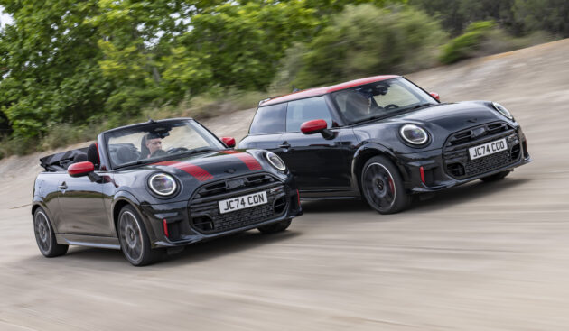 2025 MINI John Cooper Works 大改款首发, 沿用原有底盘与引擎, 改搭双离合器变速箱, 动力小幅提升, 保留敞篷版