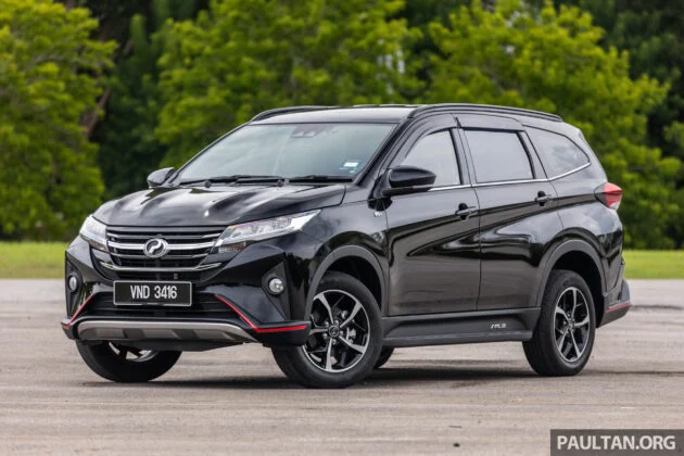 黑色 Perodua Aruz 新车完整实拍, 年尾可享RM4,000折扣