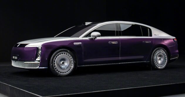 华为尊界 S800 旗舰四门房车首发, 定位超奢华四门房车, 锁定 Rolls Royce 与 Bentley 为对手, 预售价从61.2万令吉起