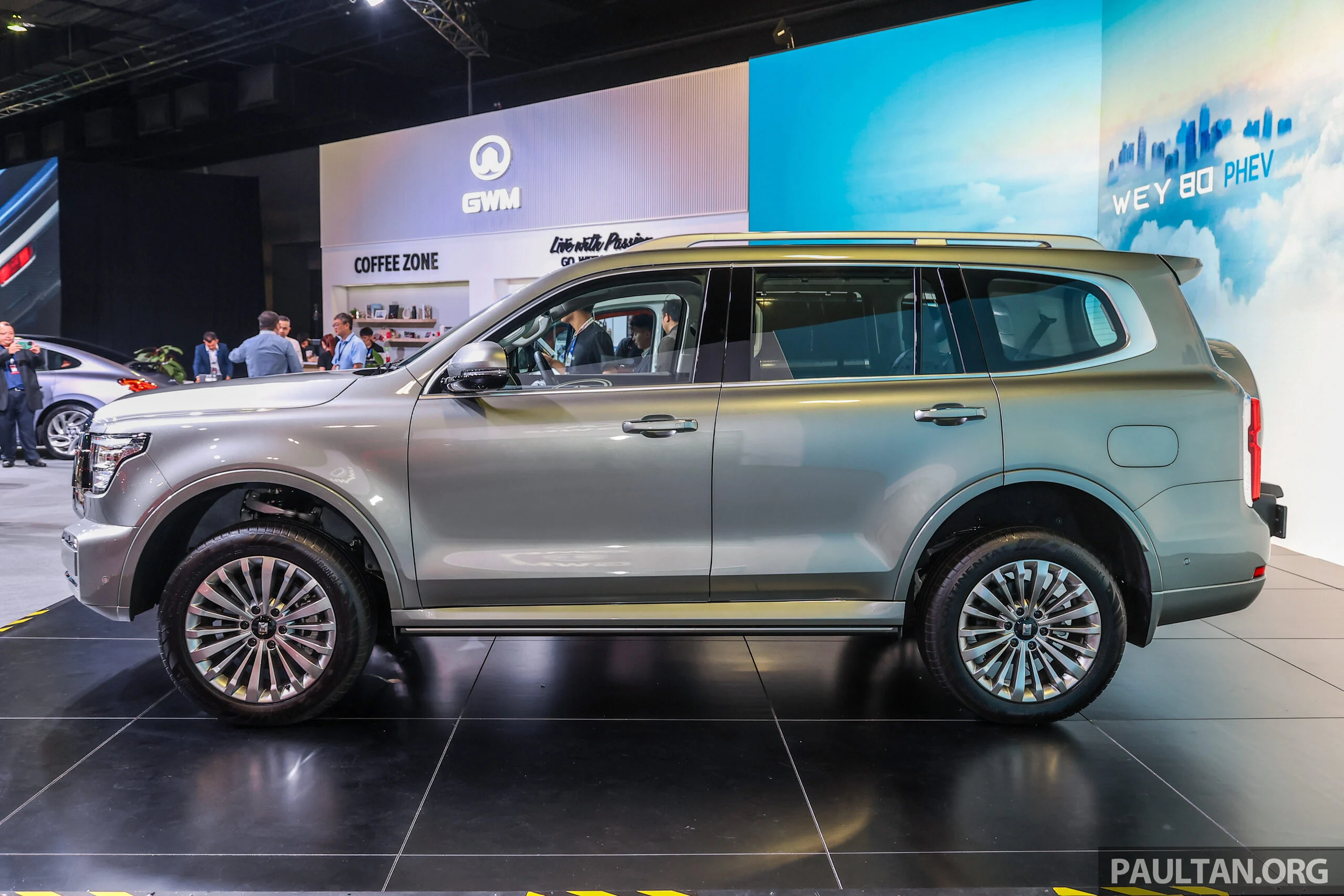GWM Tank 500 首次于大马亮相!七人座非承载式SUV,搭载2.0T混动系统,350 PS/616 Nm,料明年本地上市