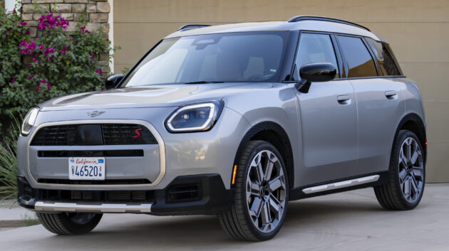 2025 MINI Countryman S All4 改为本地组装, 车价便宜9万令吉, 动力配置不变, 2.0T引擎+8AT变速箱, 售价25.9万起