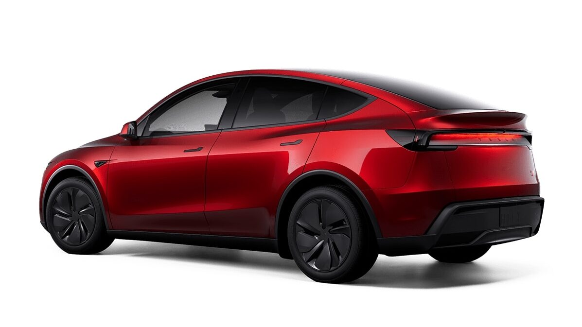 2025 Tesla Model Y Juniper 小改款首发登场！新车现已开放预订，大马预料4月开始交付，售价从RM195,450起跳