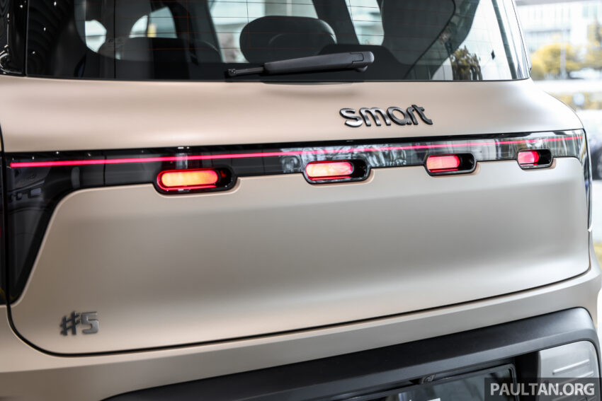 2025 smart #5 我国规格确认, 续航里程最长590公里, 15分钟充电至80%, 最快3.8秒破百, 搭载 Sennheiser 音响系统 305898