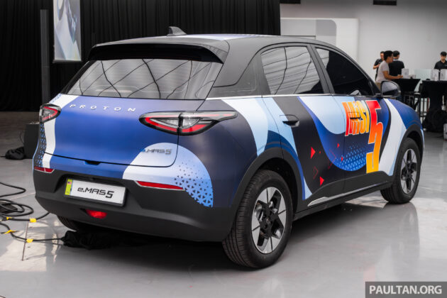 Proton eMAS 5 我国正式开启预购, 本地售价最亲民的纯电动车, 续航里程最长325公里, 官方预售价从RM60,000起