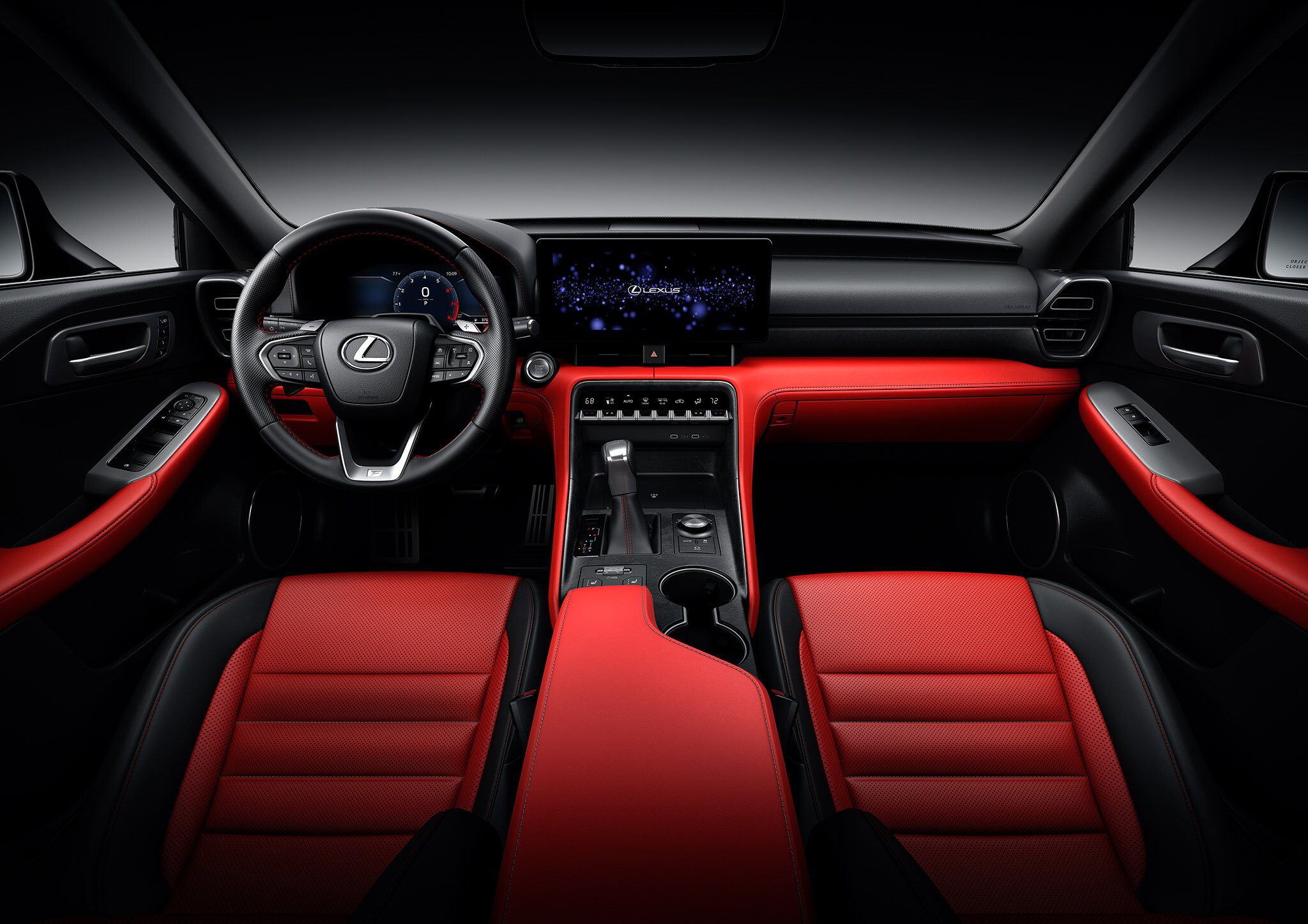 第三次中期小改款！2026 Lexus IS 首发登场！外型更张扬、内饰设计全面革新，续提供 IS 350、IS 300h 两种版本