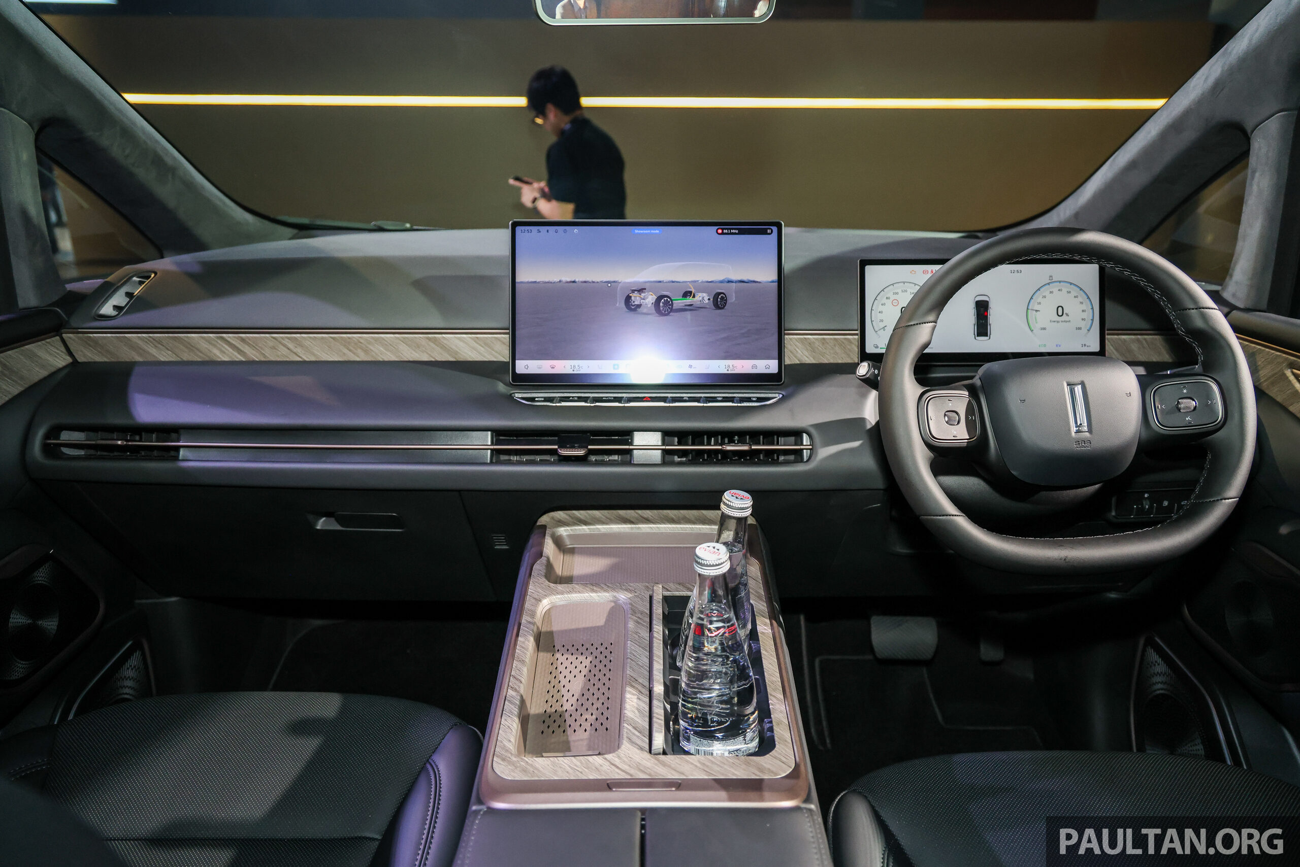 中系七座豪华插混 MPV，长城汽车 GWM WEY G9 Hi4 PHEV 正式发布！满油电续航破千公里，售价RM269,800