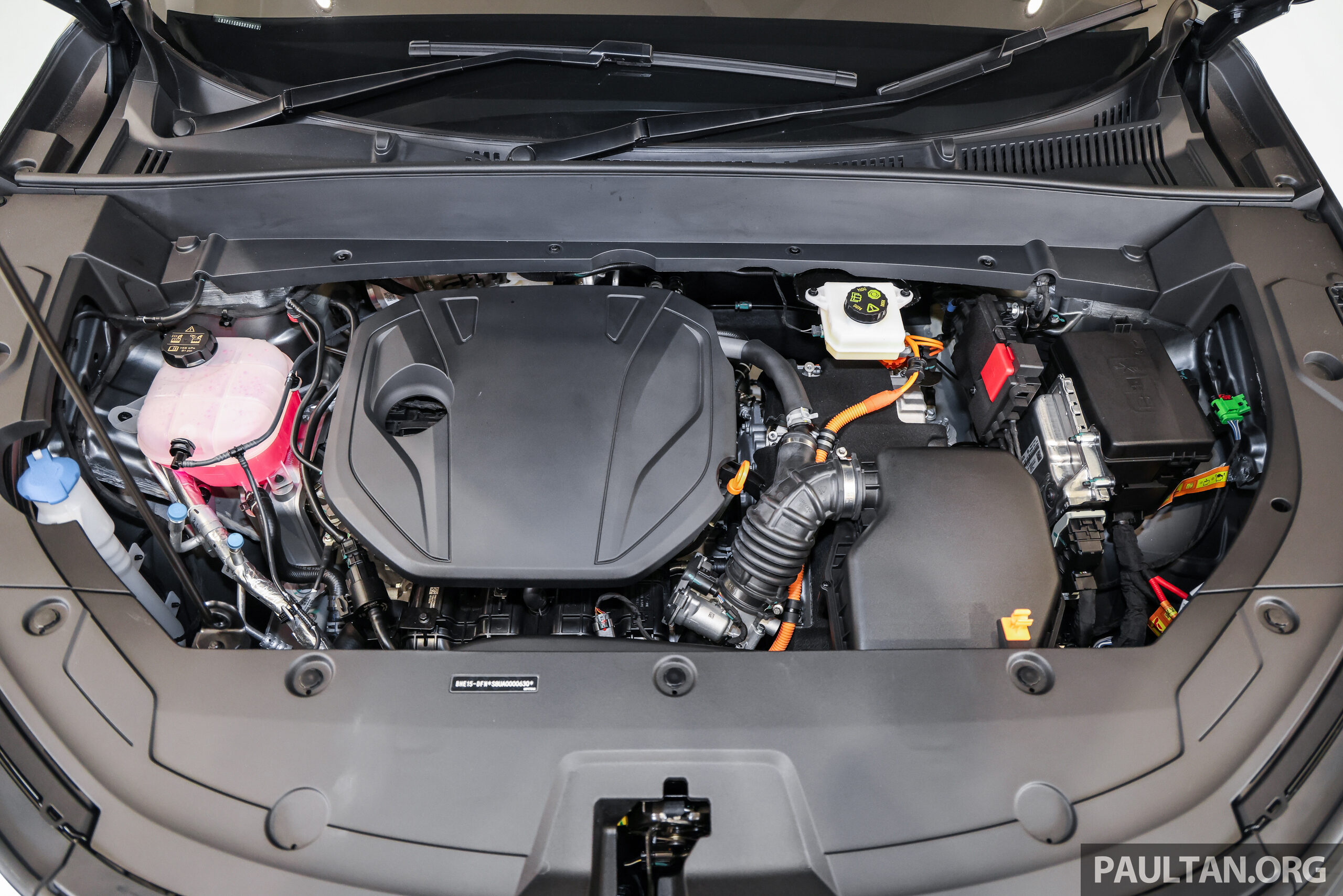 2026 Proton eMAS 7 PHEV 确认于2月4日正式发布!满油满电续航里程可达1,065公里,预估售价RM110k至RM130k