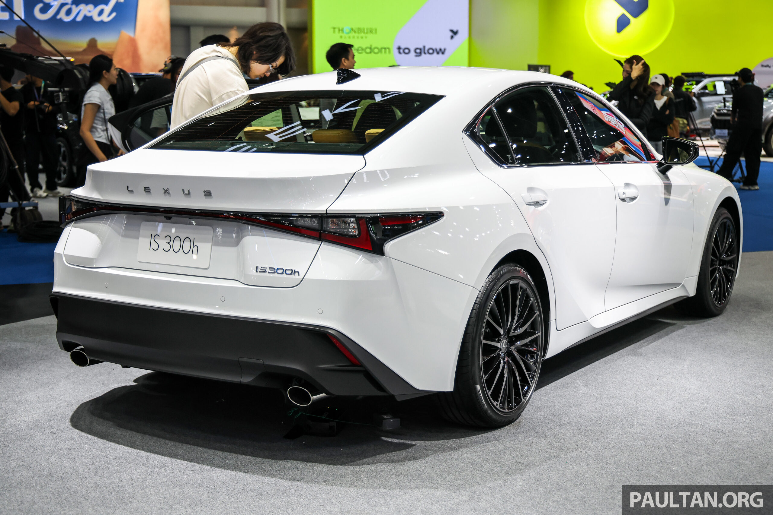 2026 Lexus IS 小改款于曼谷车展发布！13年来的第三次改款，内装与科技更新，IS 300h 泰售价兑马币约RM339k起