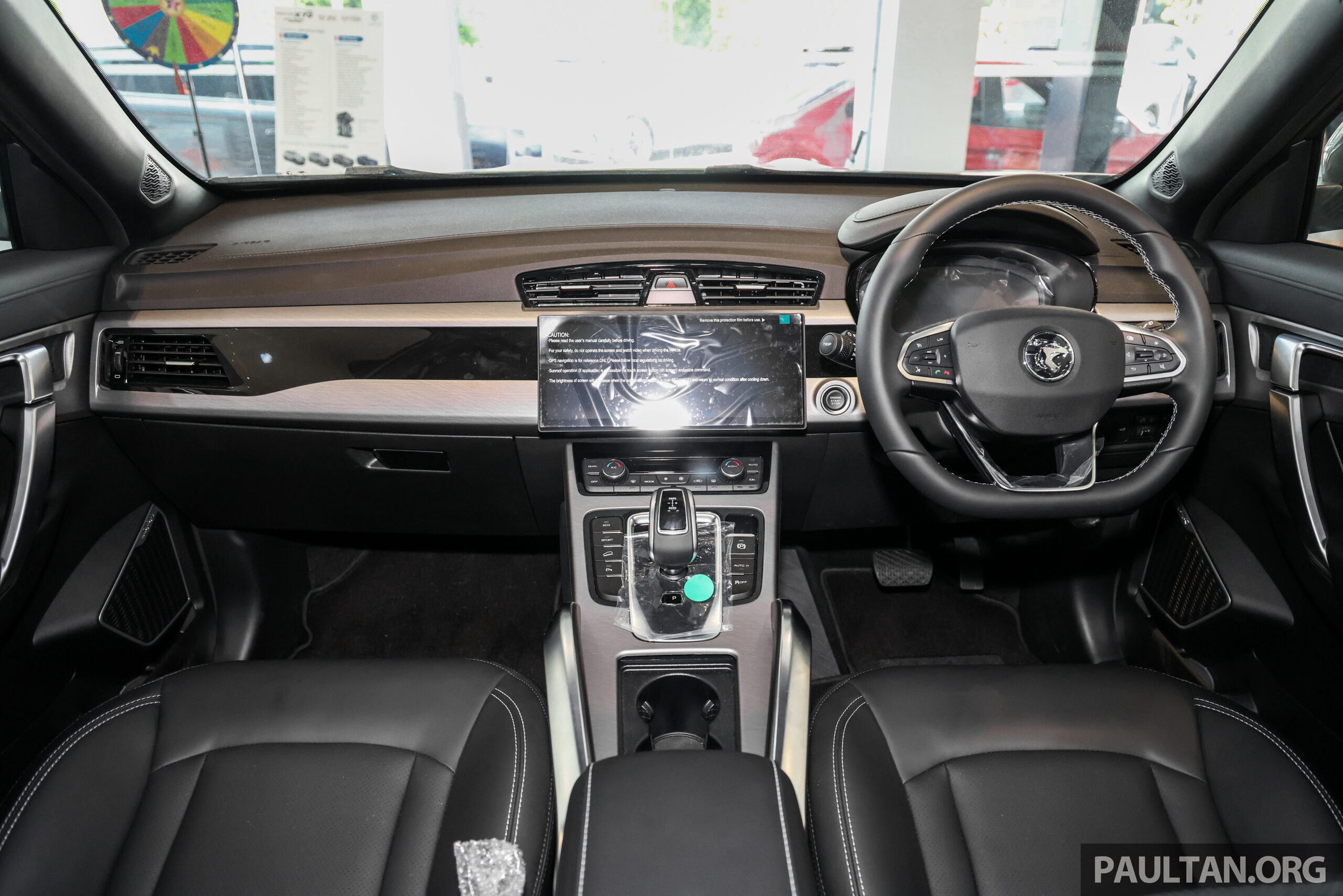 图集：2026 Proton X70 MC3 Executive 版本实拍，改搭1.5升四缸涡轮增压引擎，NVH 表现提升，售价RM99,800