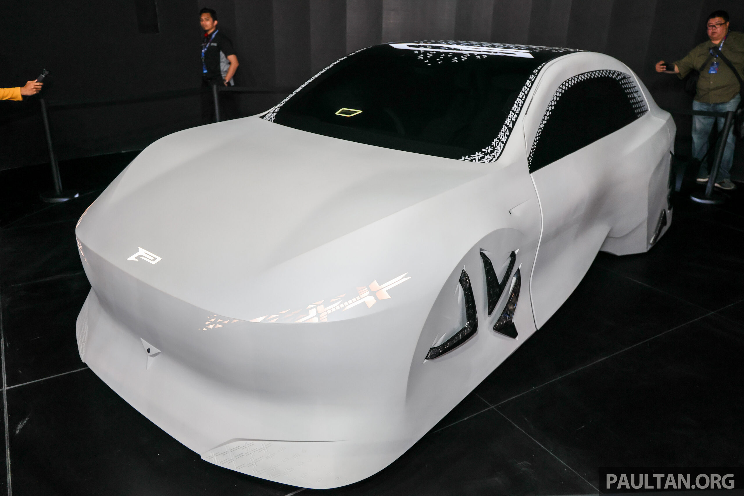 Perodua C2 概念车于吉隆坡车展登场!纯电 B-Segment Sedan,大马第二国产汽车品牌电动车计划的“第二篇章”